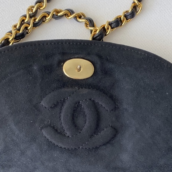 CHANEL SUEDE FLAP CLUTCH BAG - Picture 6 of 6